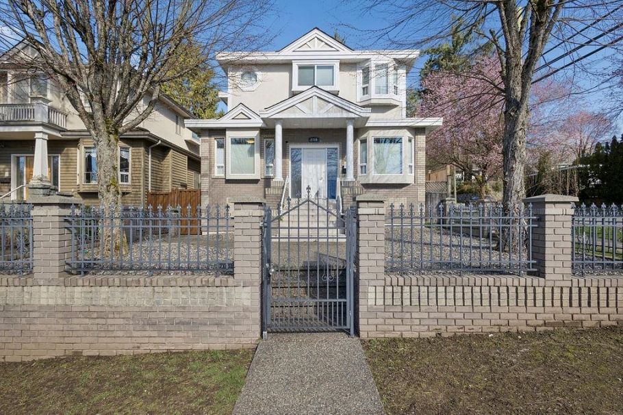 2709 W 37th Avenue Vancouver, BC - 29