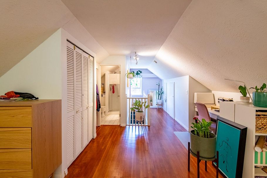 3346 W 11th Avenue Vancouver, BC - 21
