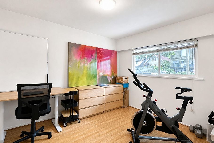 3578 W 15th Avenue Vancouver, BC - 21