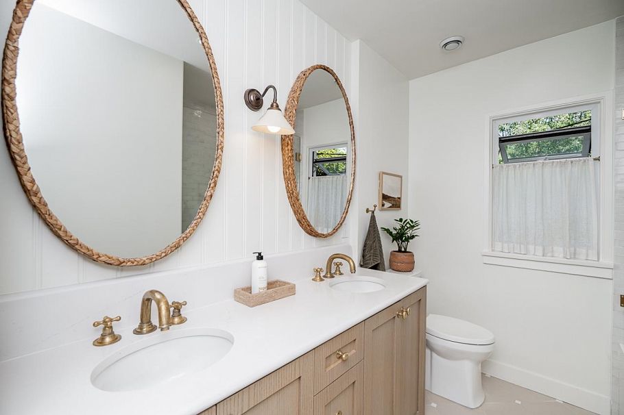 2784 Crescentview Drive North Vancouver, BC - 12