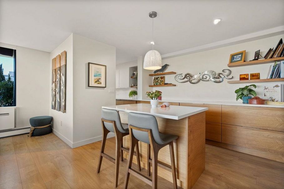 701 140 E Keith Road North Vancouver, BC - 17