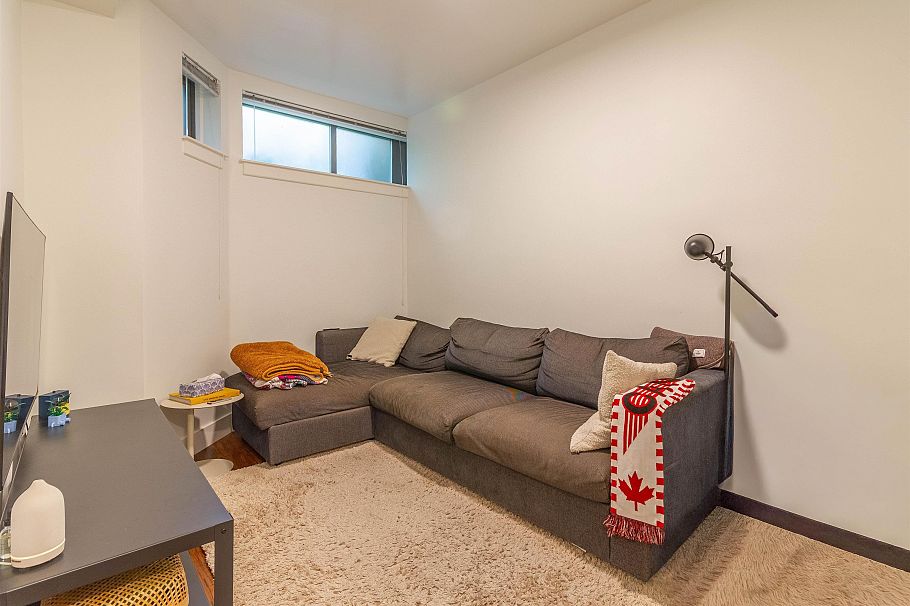 822 W 6th Avenue Vancouver, BC - 16
