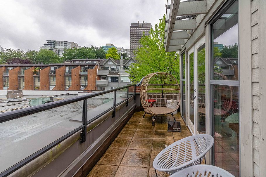 822 W 6th Avenue Vancouver, BC - 20