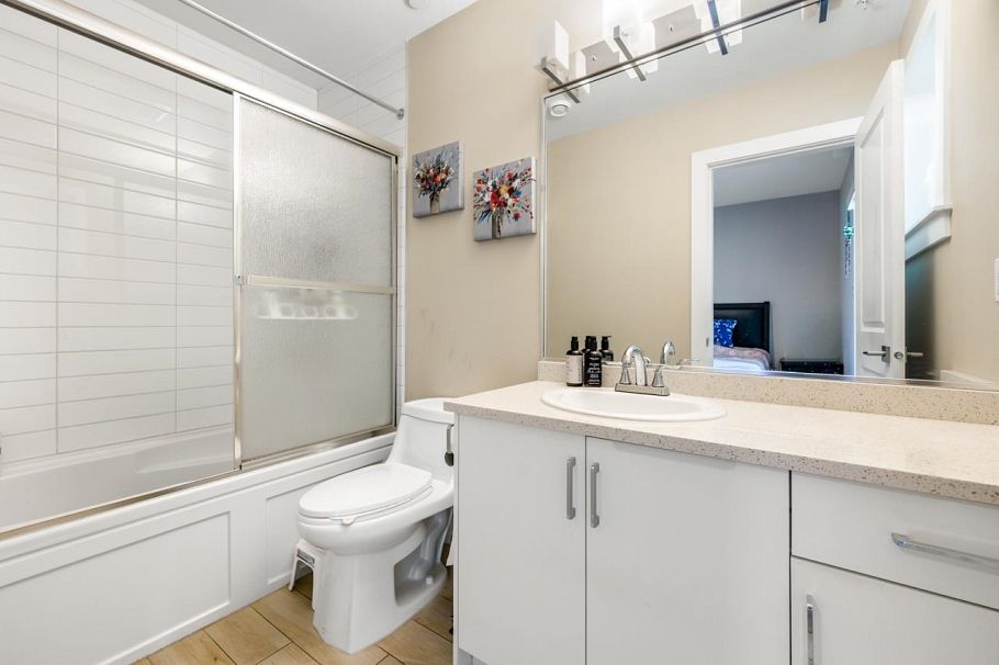 201 4577 Slocan Street Vancouver, BC - 15