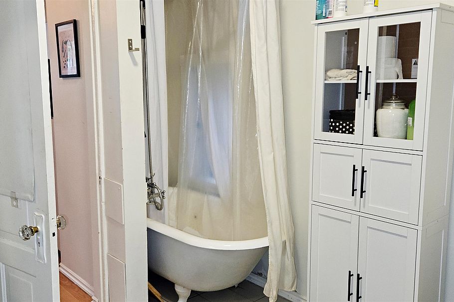 2635 W 7th Avenue Vancouver, BC - 12