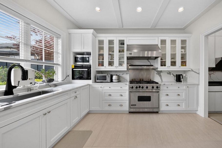 2599 W 36th Avenue Vancouver, BC - 15