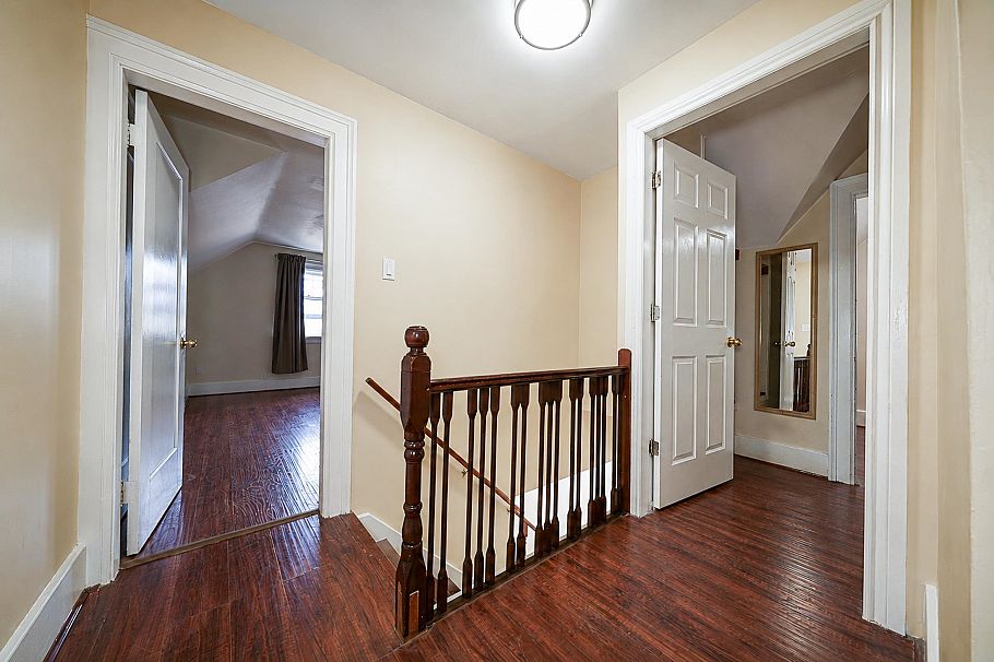 1225 W 26th Avenue Vancouver, BC - 15