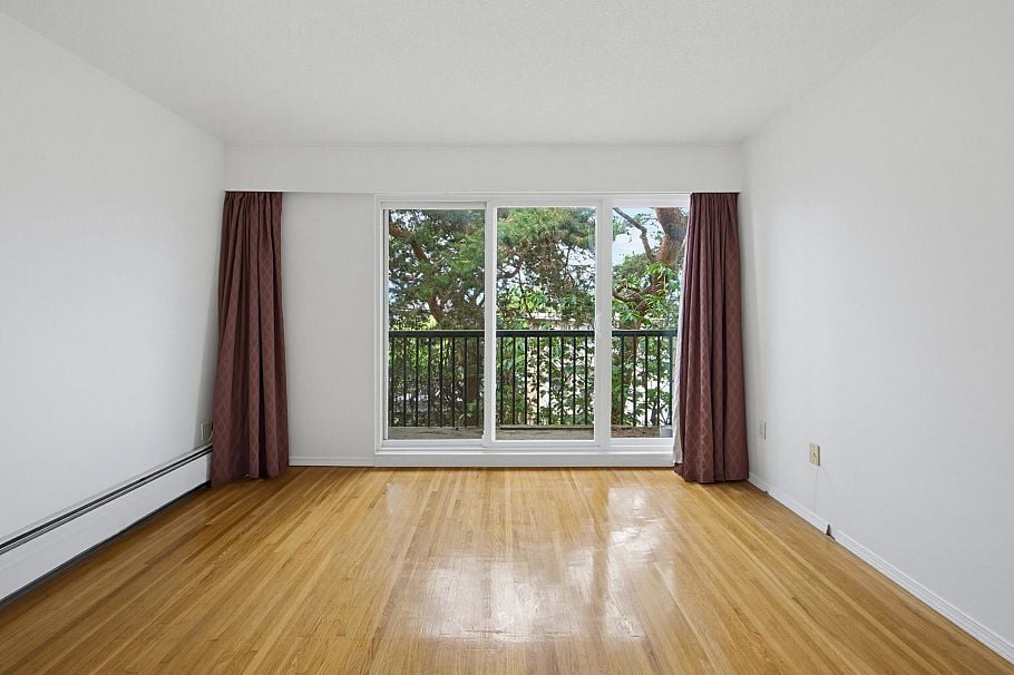 301 2125 W 2nd Avenue Vancouver, BC - 9