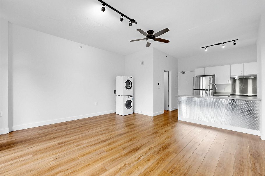 302 22 E Cordova Street Vancouver, BC - 14
