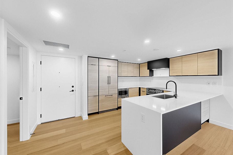 202 6485 Manitoba Street Vancouver, BC - 18