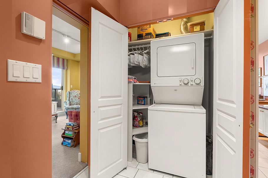 8 2838 Birch Street Vancouver, BC - 21
