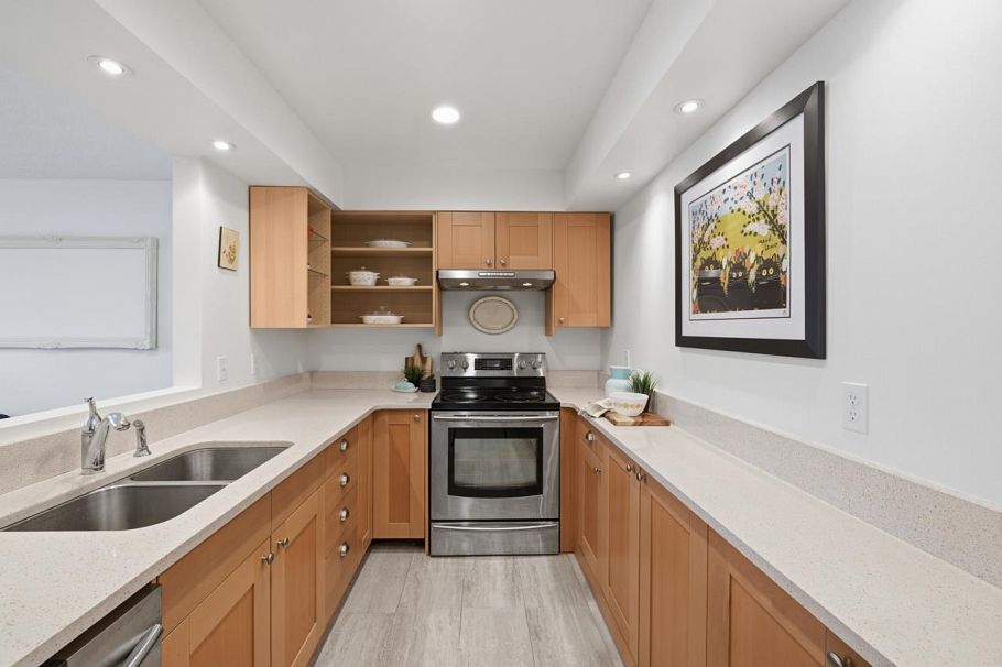 12 1949 W 8th Avenue Vancouver, BC - 13