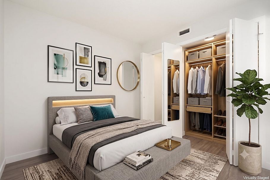 2110 833 Seymour Street Vancouver, BC - 3