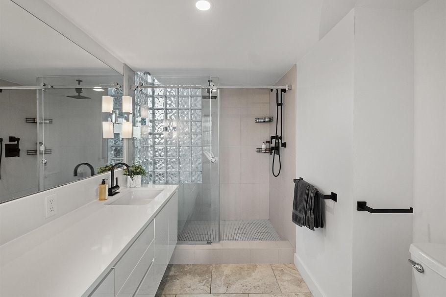 603 408 Lonsdale Avenue North Vancouver, BC - 36