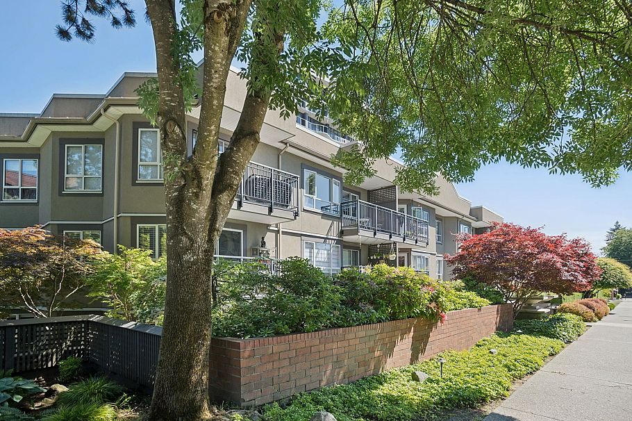 202 555 W 14th Avenue Vancouver, BC - 22