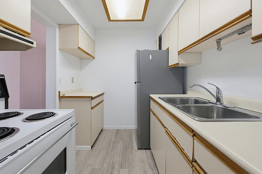 301 2125 W 2nd Avenue Vancouver, BC - 14
