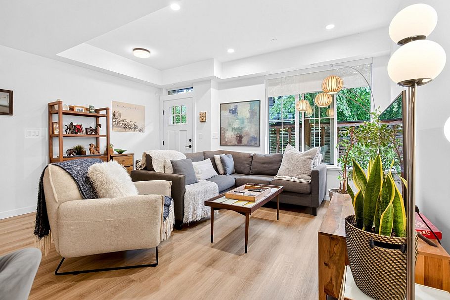 6 237 Ridgeway Avenue North Vancouver, BC - 25