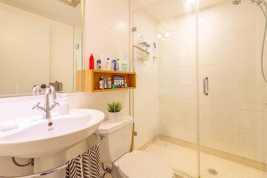 822 W 6th Avenue Vancouver, BC - 14