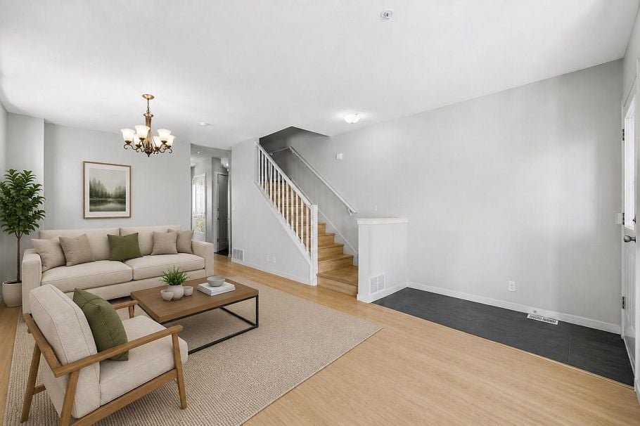 3265 Clermont Mews Vancouver, BC - 10