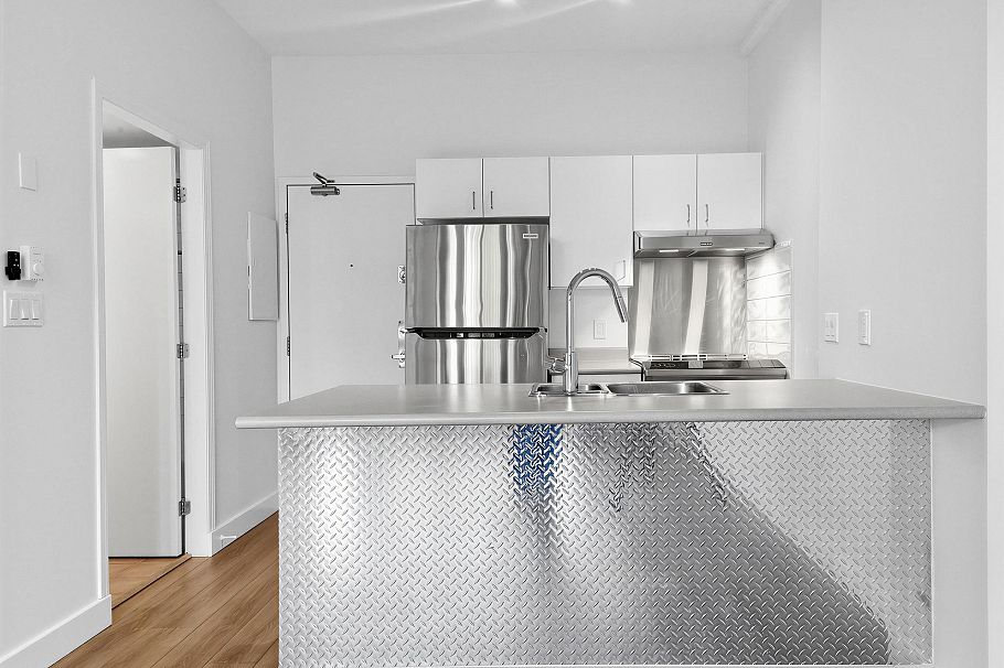302 22 E Cordova Street Vancouver, BC - 26