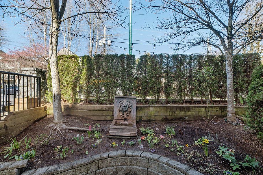 978 W 16th Avenue Vancouver, BC - 23