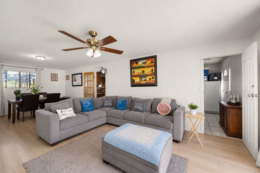 1457 SE Marine Drive Vancouver, BC - 1