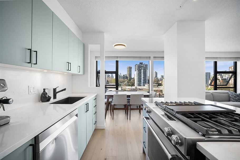 1003 1723 Alberni Street Vancouver, BC - 1