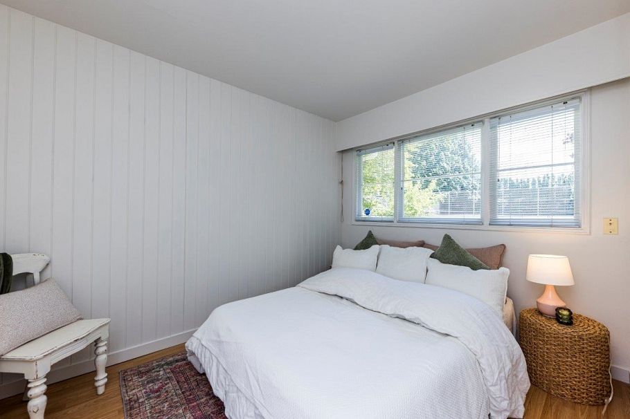 1140 Pinewood Crescent North Vancouver, BC - 13