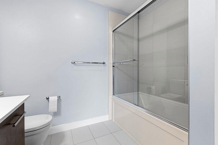 511 733 W 3rd Street North Vancouver, BC - 22