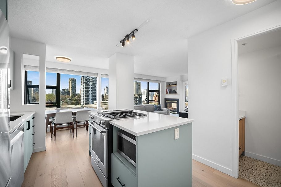 1003 1723 Alberni Street Vancouver, BC - 6