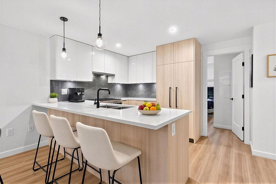 6 237 Ridgeway Avenue North Vancouver, BC - 4