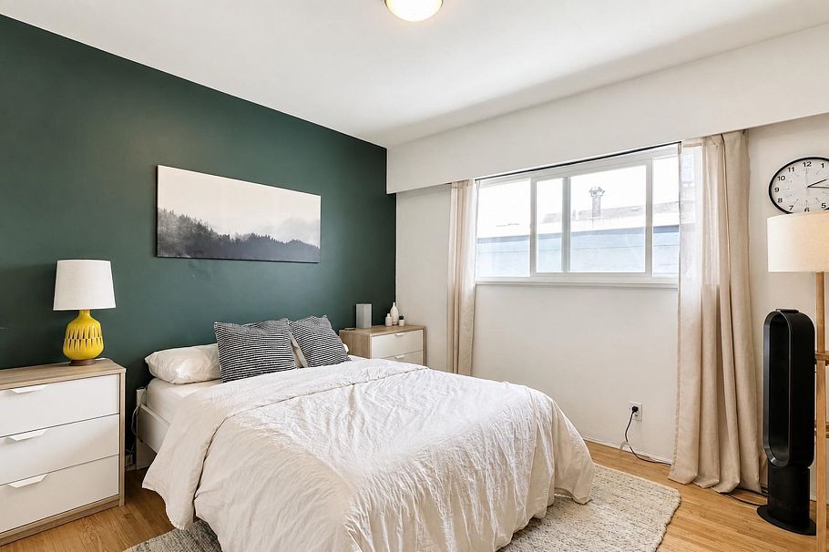 3578 W 15th Avenue Vancouver, BC - 19