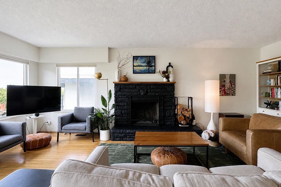 3578 W 15th Avenue Vancouver, BC - 8