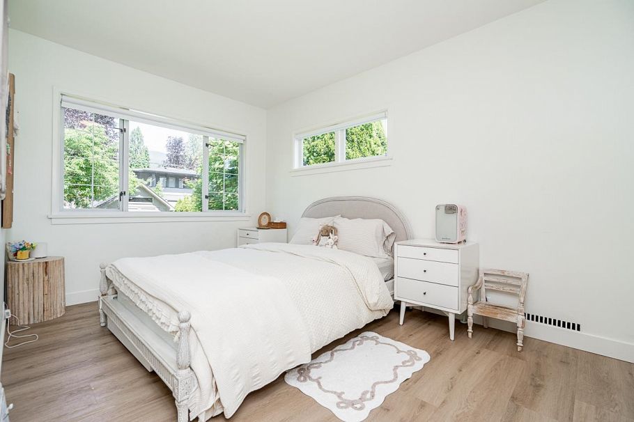 2784 Crescentview Drive North Vancouver, BC - 10