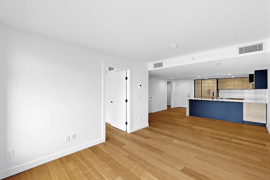 202 6485 Manitoba Street Vancouver, BC - 24