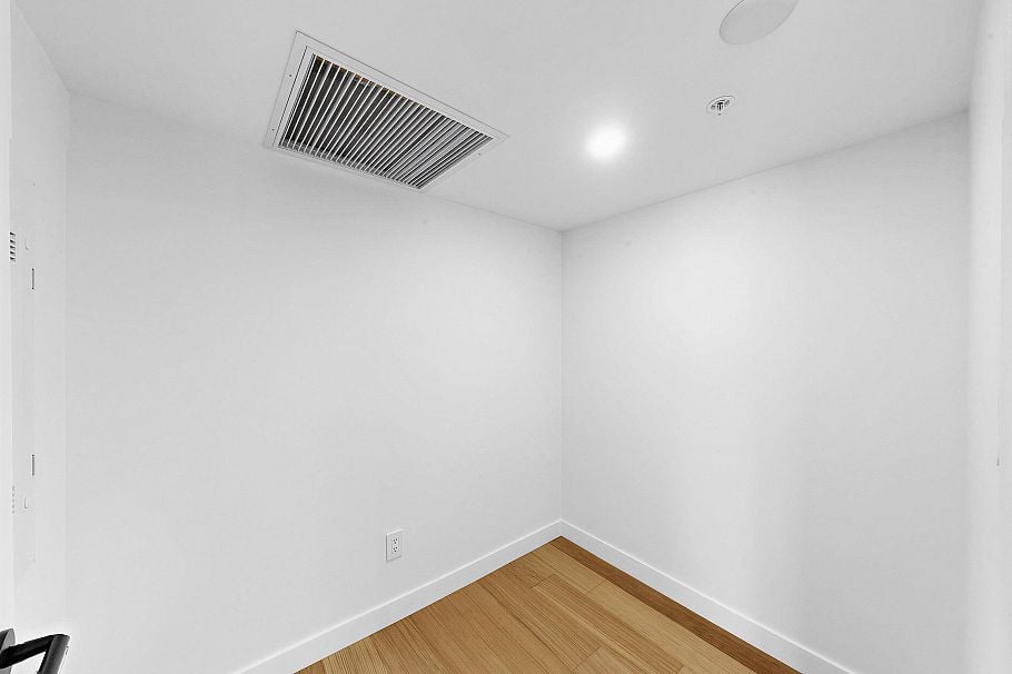 202 6485 Manitoba Street Vancouver, BC - 12