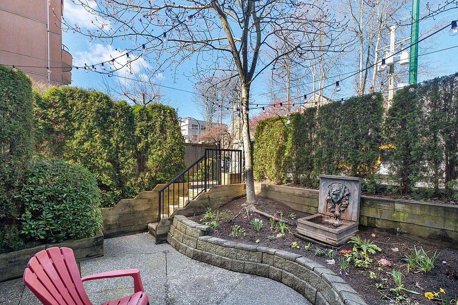 978 W 16th Avenue Vancouver, BC - 22