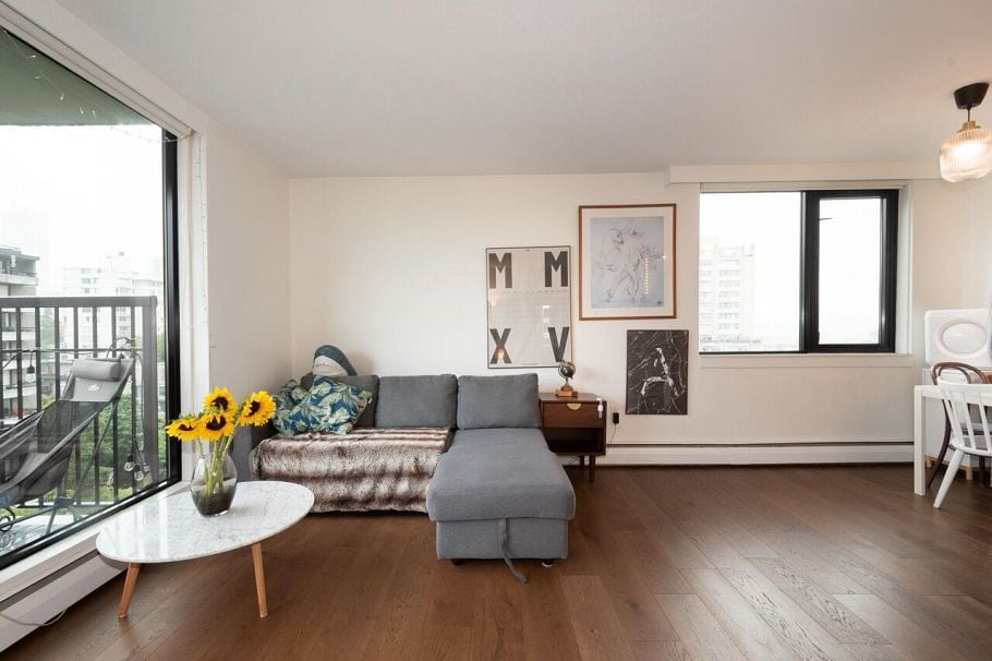 1104 1330 Harwood Street Vancouver, BC - 1