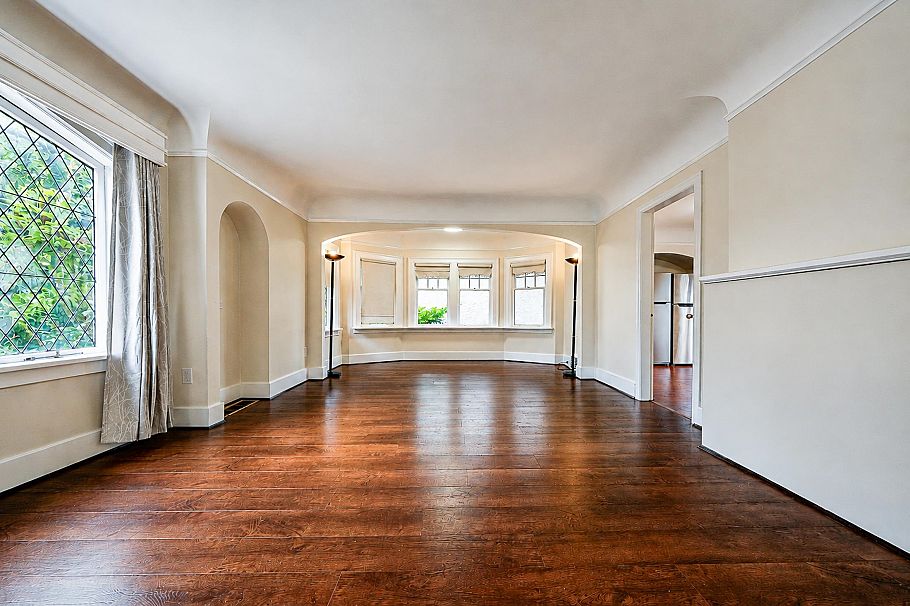 1225 W 26th Avenue Vancouver, BC - 4