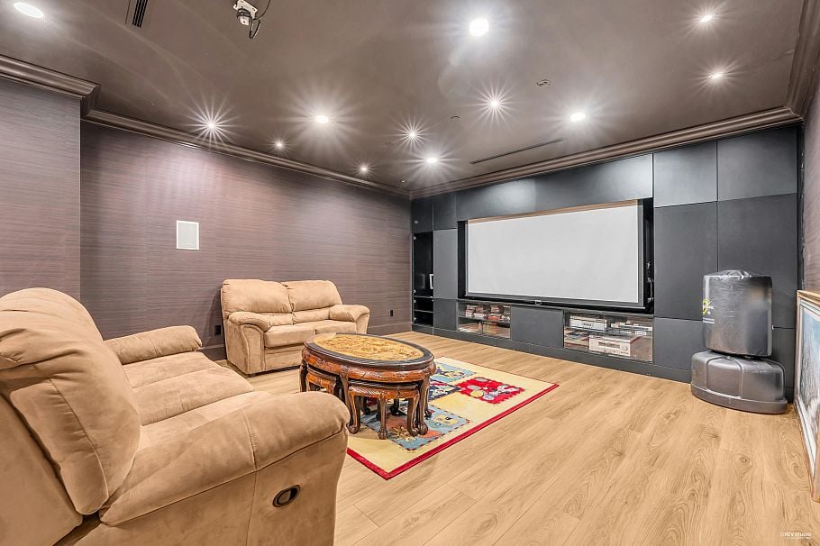 6562 Fremlin Street Vancouver, BC - 30