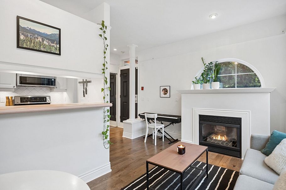 978 W 16th Avenue Vancouver, BC - 11