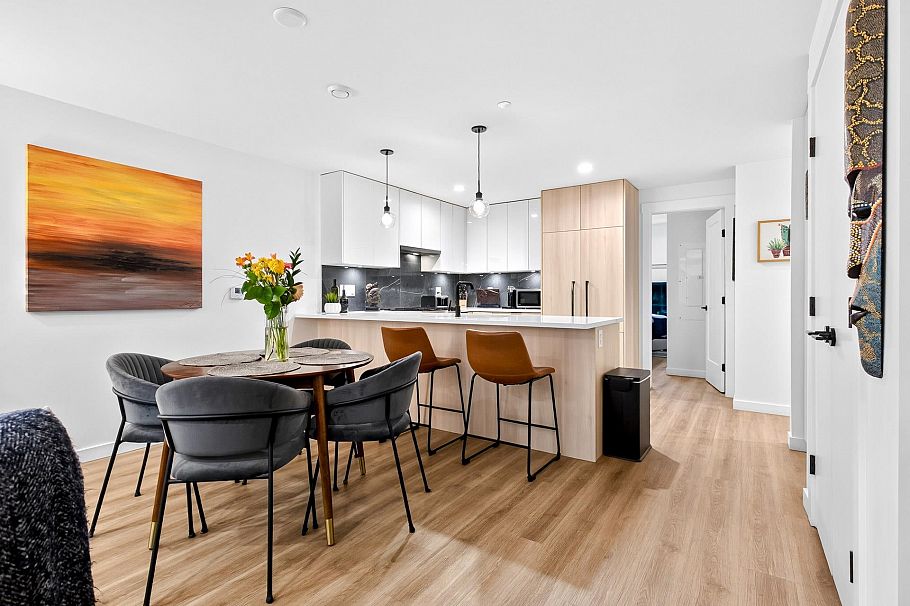 6 237 Ridgeway Avenue North Vancouver, BC - 23
