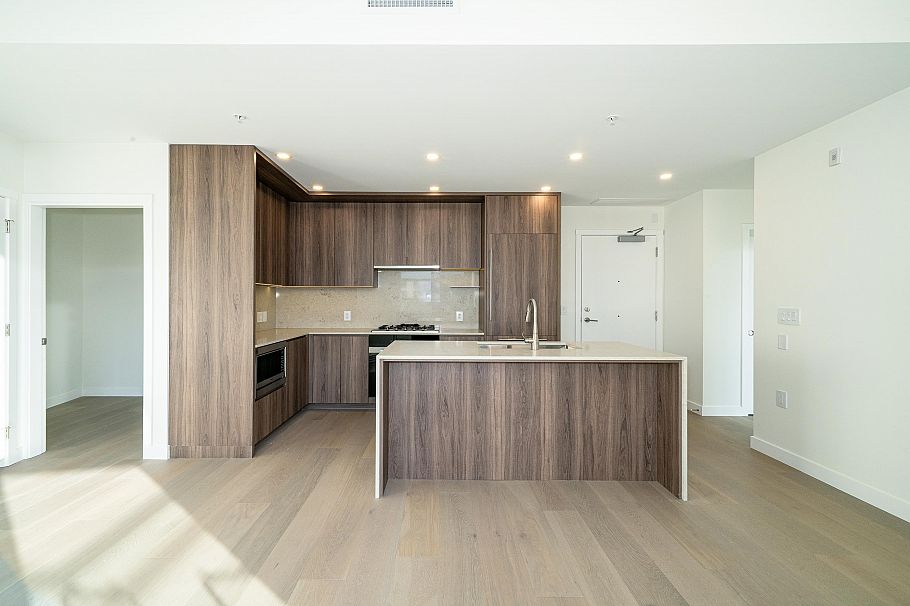 506 5212 Cambie Street Vancouver, BC - 5