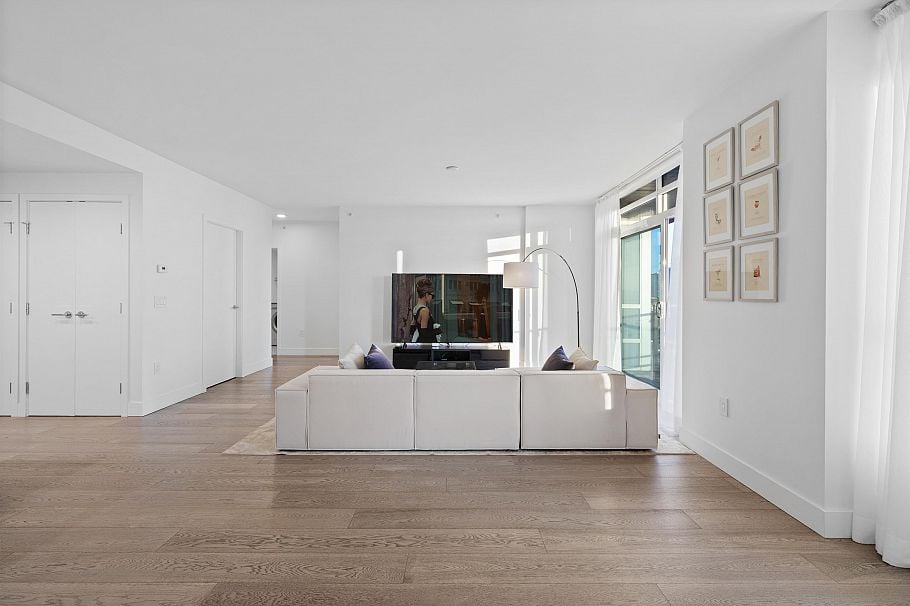 507 177 W 3rd Street North Vancouver, BC - 24