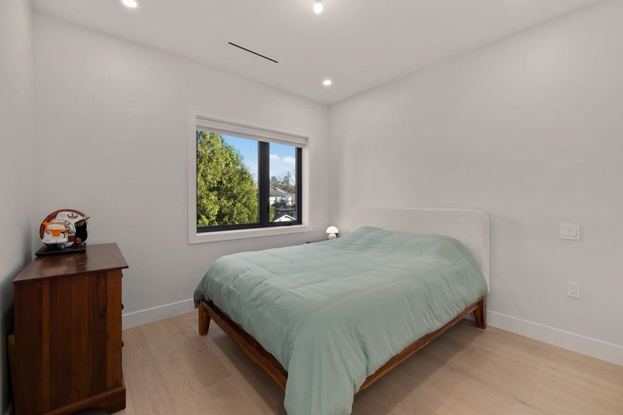 6408 Vine Street Vancouver, BC - 26