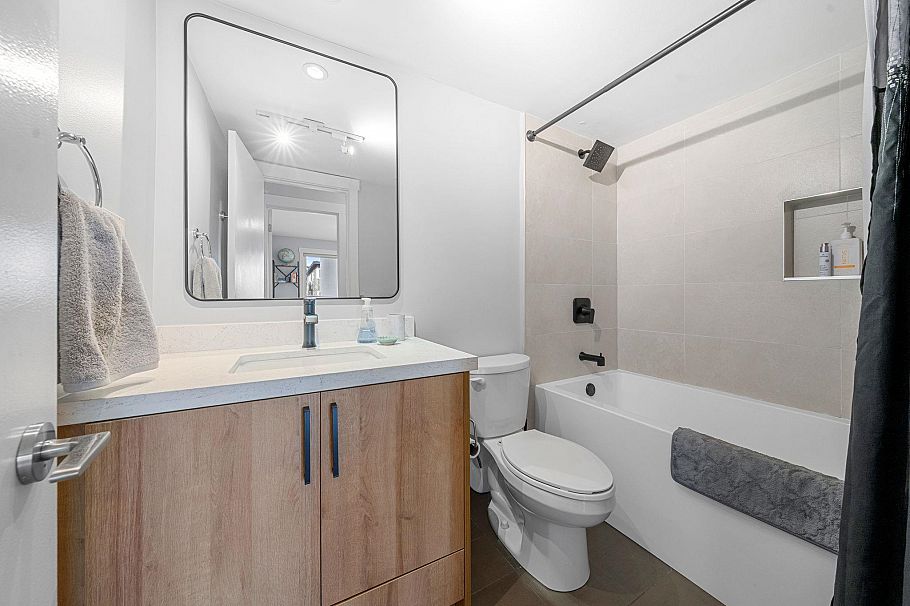 203 1066 W 13th Avenue Vancouver, BC - 26