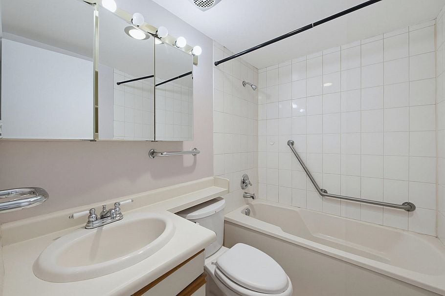 301 2125 W 2nd Avenue Vancouver, BC - 17