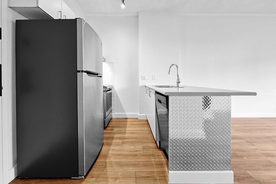 302 22 E Cordova Street Vancouver, BC - 24