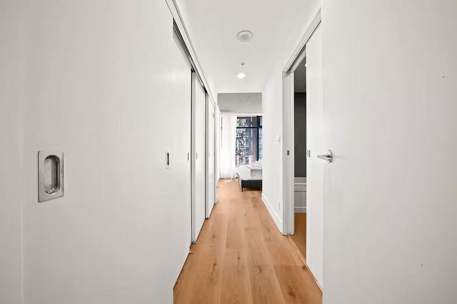 1904 128 W Cordova Street Vancouver, BC - 16