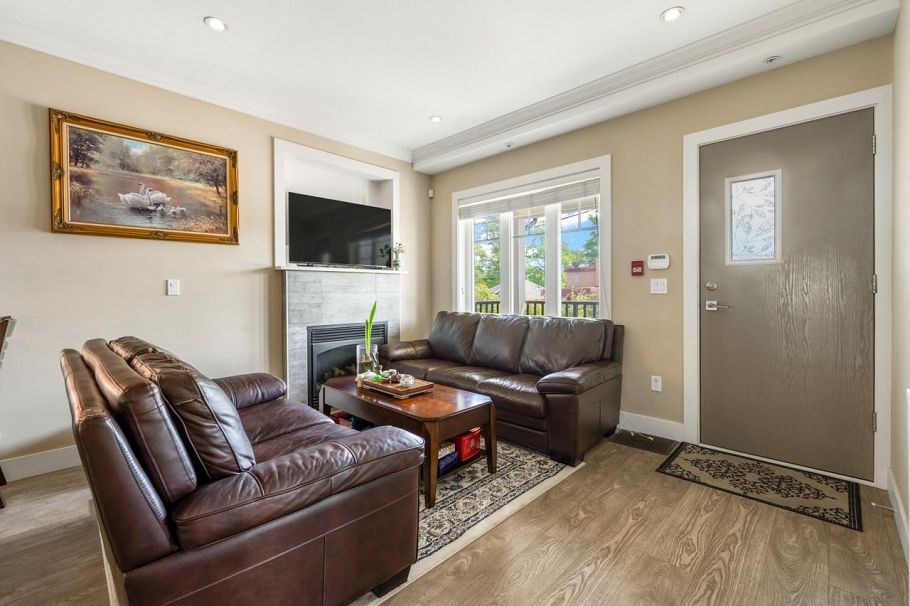 201 4577 Slocan Street Vancouver, BC - 17